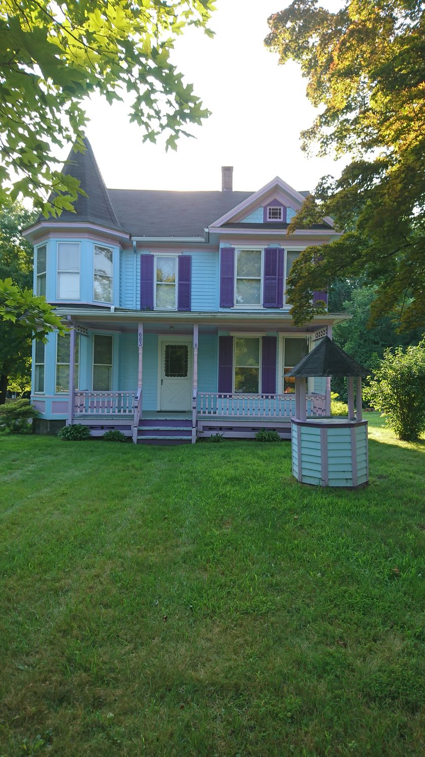 Offbeat Connecticut Road Trip